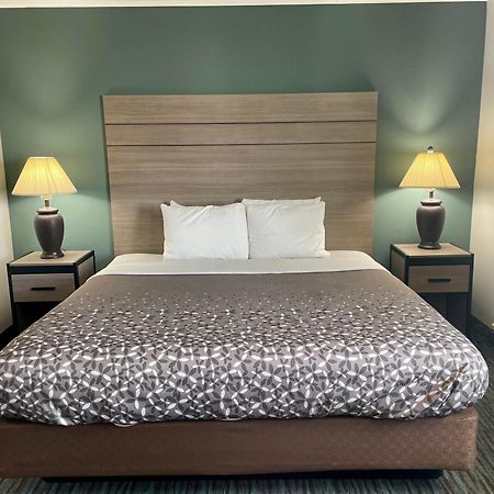 Countryside Inn & Suites Omaha East-Council Bluffs Ia Номер фото