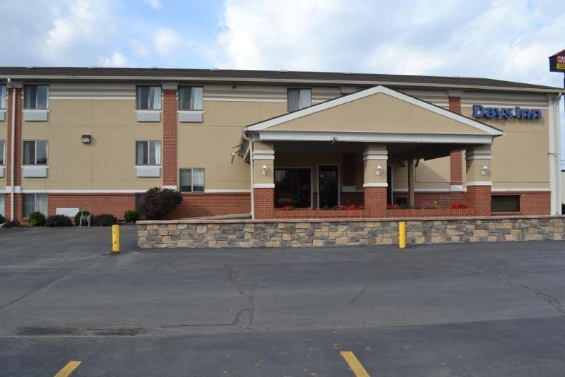 Countryside Inn & Suites Omaha East-Council Bluffs Ia Екстер'єр фото
